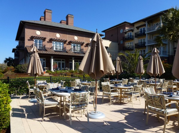 Poolside dining at The Sanctuary