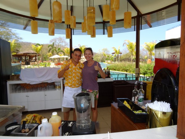 Bar at Dreams Las Mareas