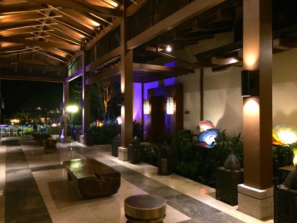 Dreams Las Mareas lobby