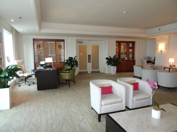 Ritz Carlton San Juan Club level lounge