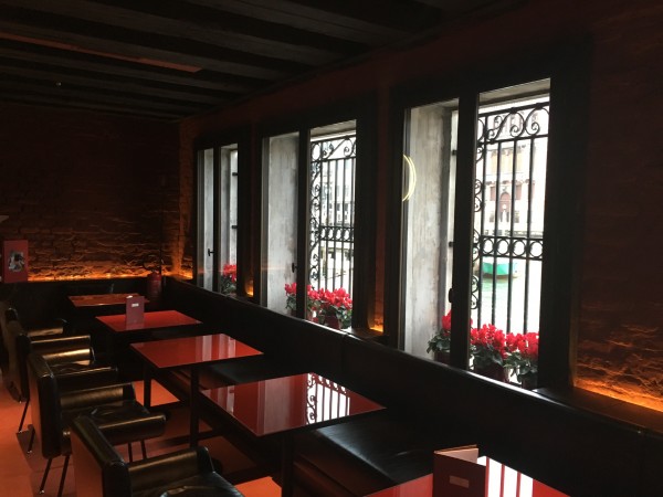 Eating area at Hotel L'Orologio