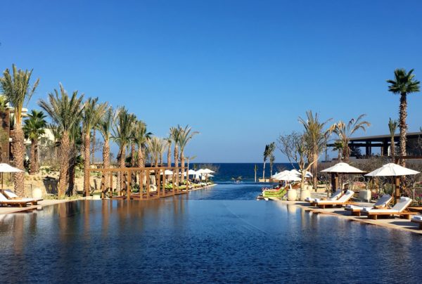 Chileno Bay's infinity pool